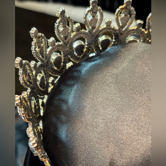 Crystal Tiara / crown - Picture 5 of 5